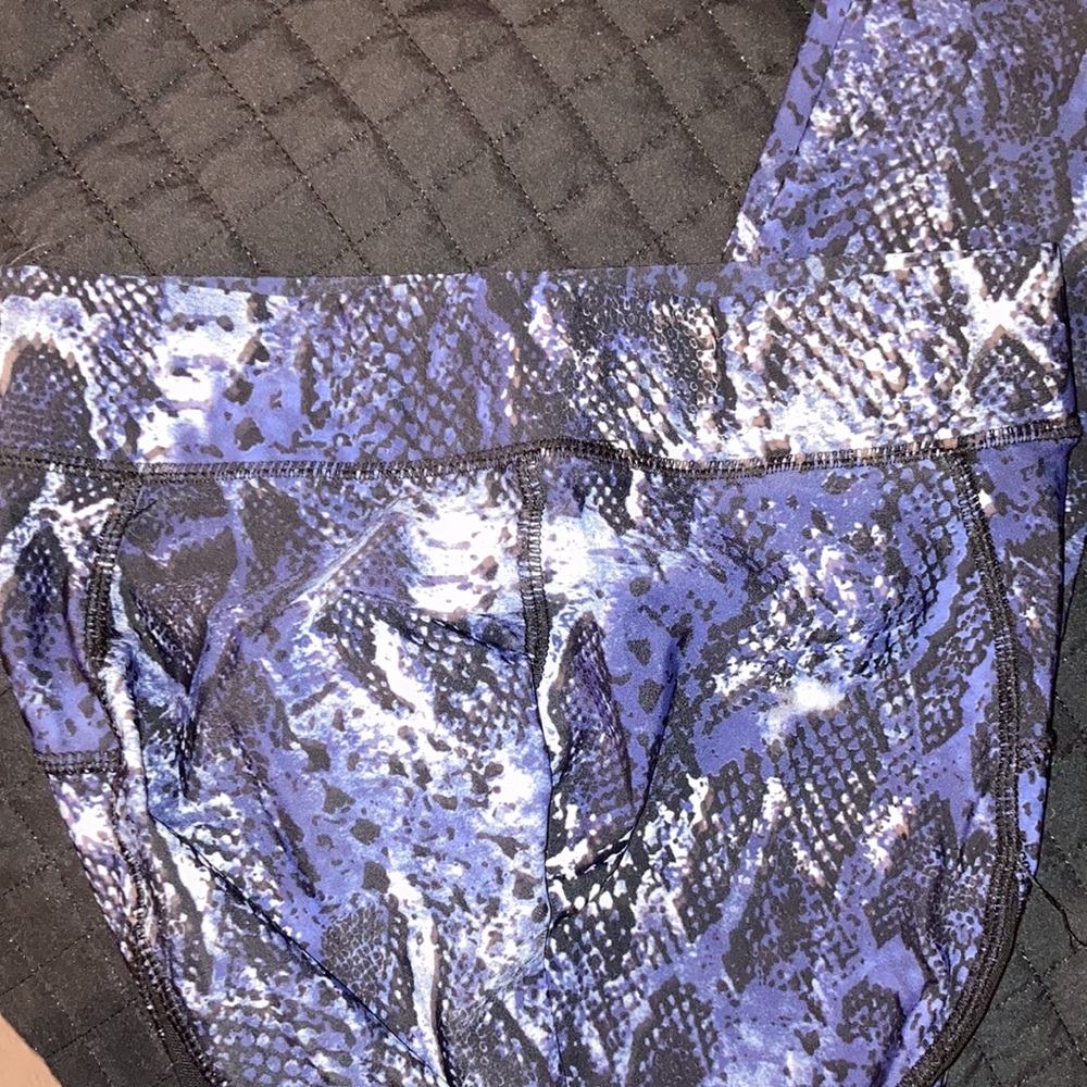 Leggings great condition great fit.